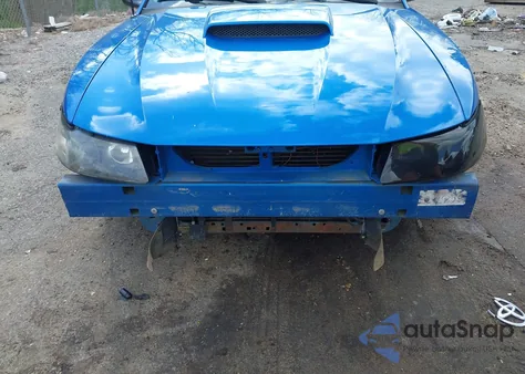 2000 Ford Mustang Gt z USA, uszkodzony, nr VIN 1FAFP42X5YF176550